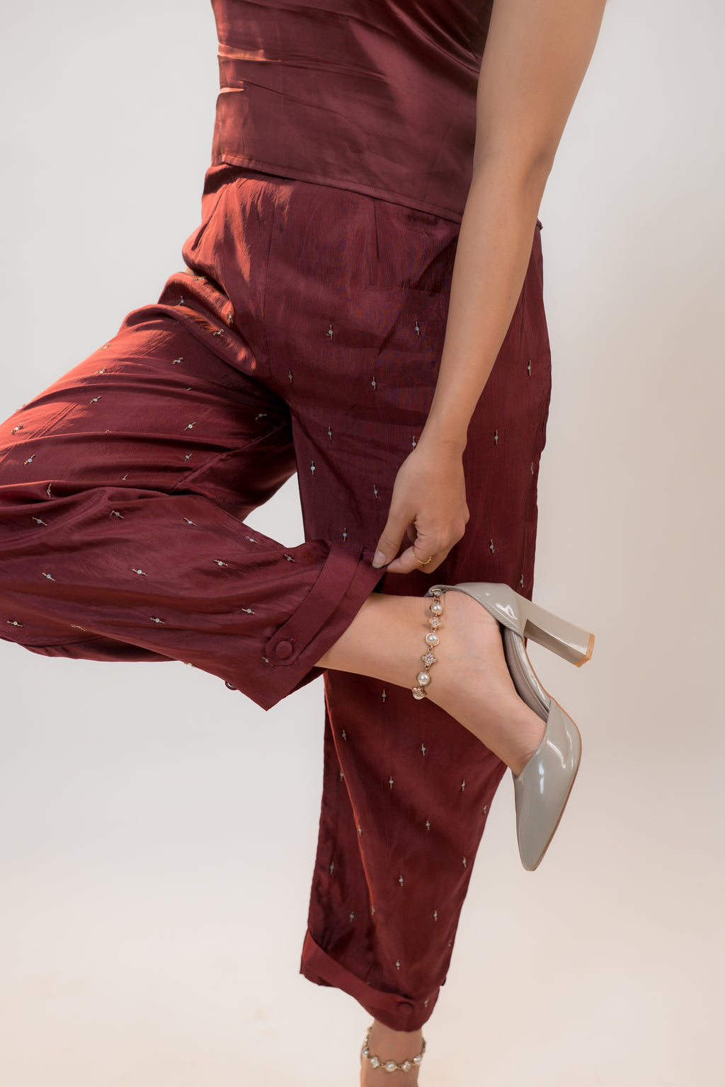 CLEO — Barrel Pant in Deep Burgundy