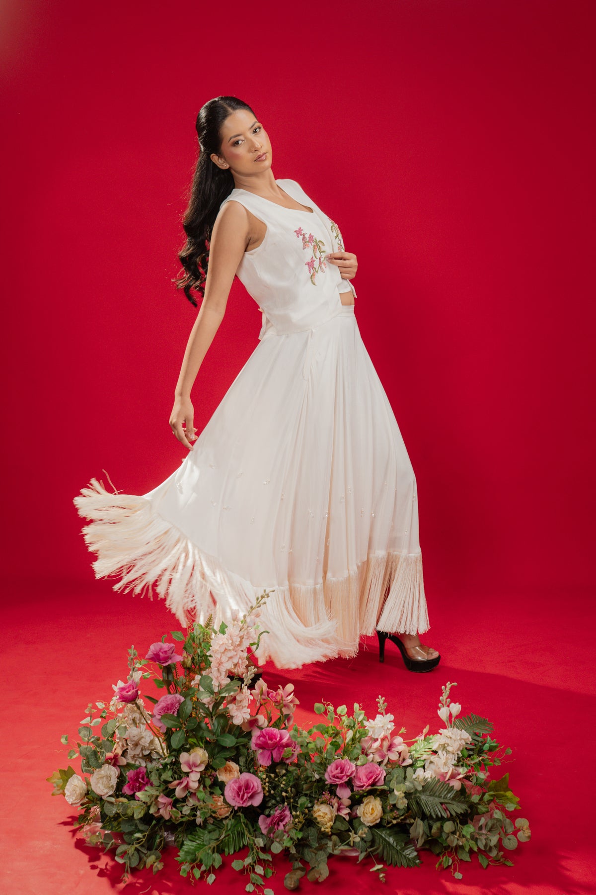 VELA — Waistcoat in Pearled Ivory